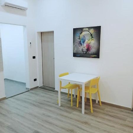 Appartamento Nuovo A 1 Minuto Dal Porto Livorno Bagian luar foto